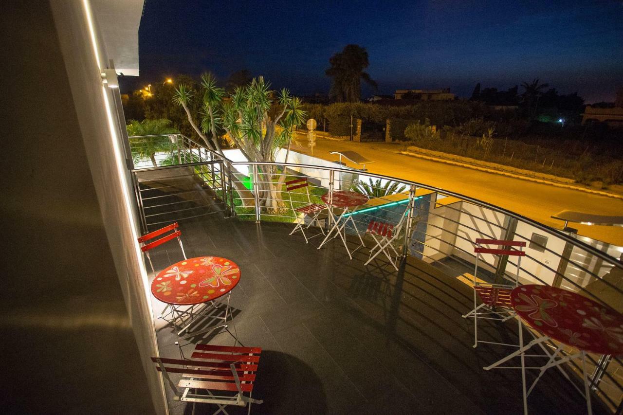 Tra Le Braccia Di Morfeo Bed and Breakfast Terrasini Eksteriør billede