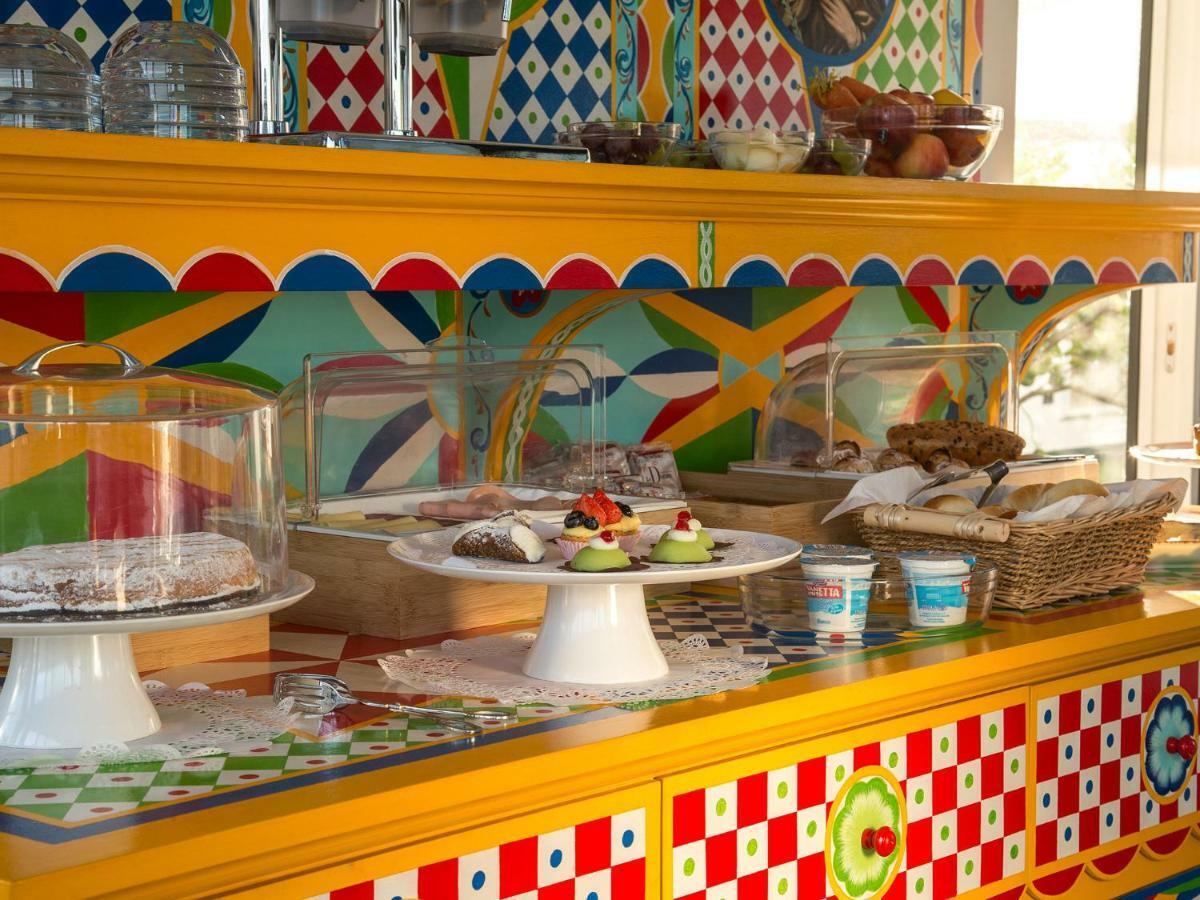 Tra Le Braccia Di Morfeo Bed and Breakfast Terrasini Eksteriør billede